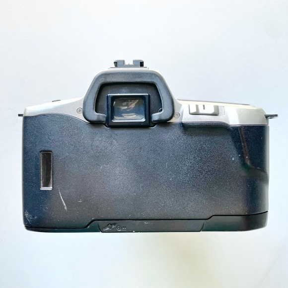 Minolta Maxxum‎ QTsi 35MM SLR Film Camera with 35-80mm lens - Film Tested - Picture 3 of 10